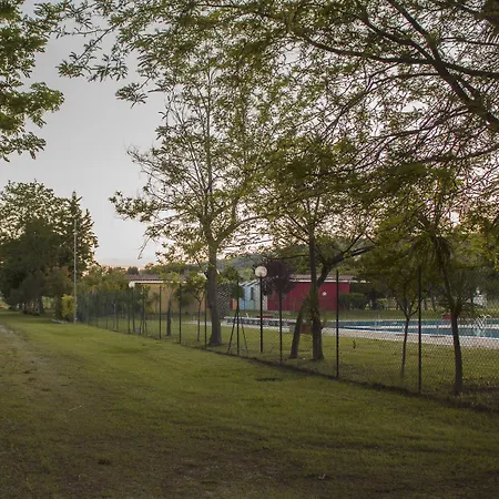 Szálloda Garden River - *