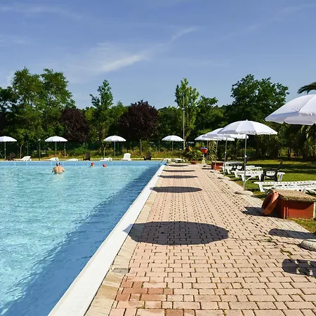 Hotel Garden River - *